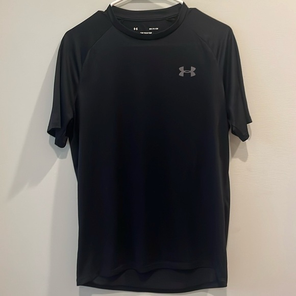 Under Armour - men’s the tech tee - short sleeve t-shirt. size small. Black - Picture 1 of 9